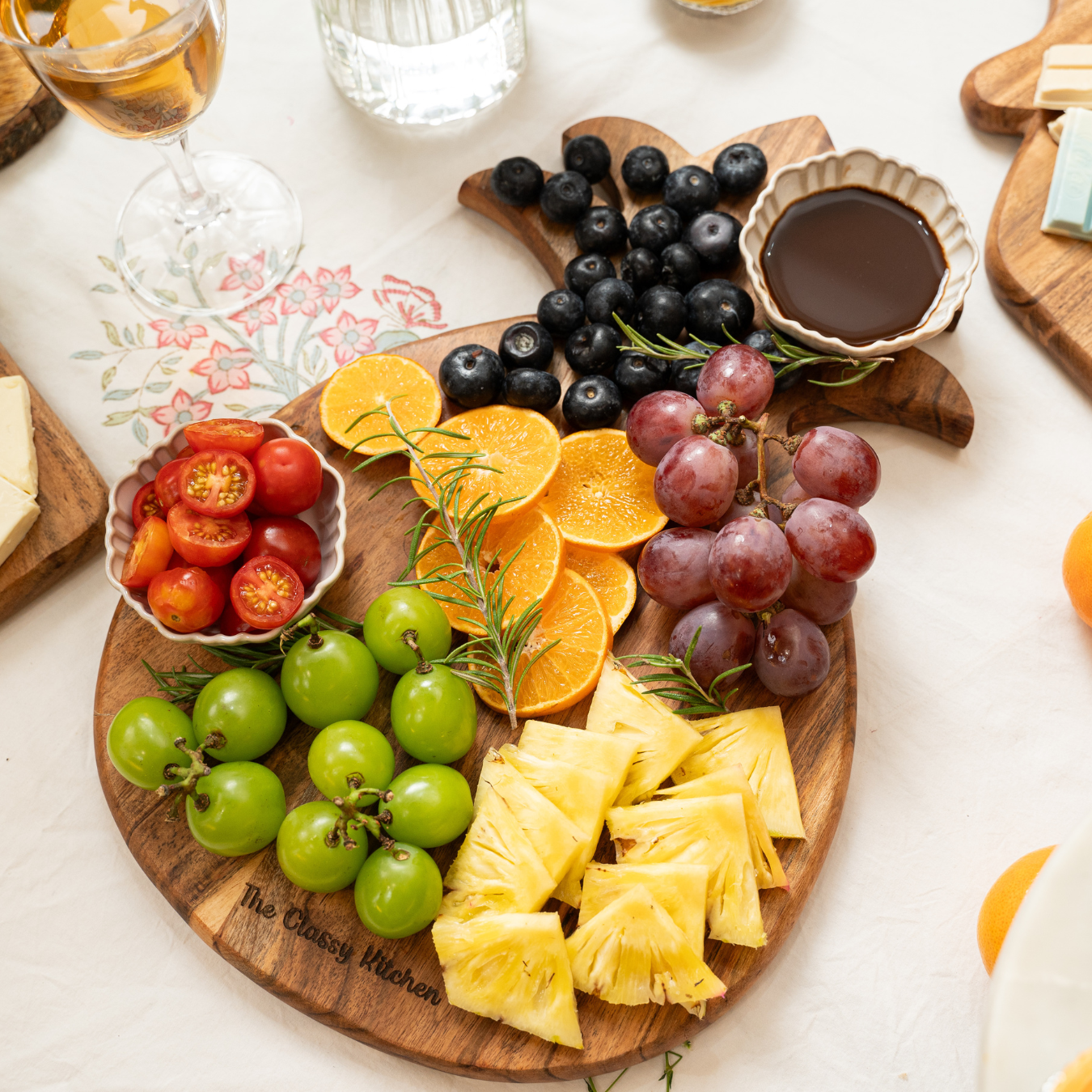 Chopical Punch 🍍 | Premium Acacia Wood Chopping and Serving Board with Beeswax Finish