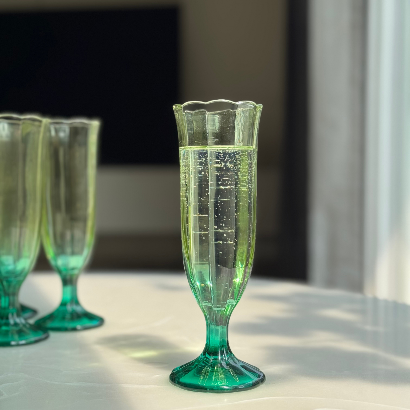 Ombré Coloured Champagne Glasses | Set of 2 glasses