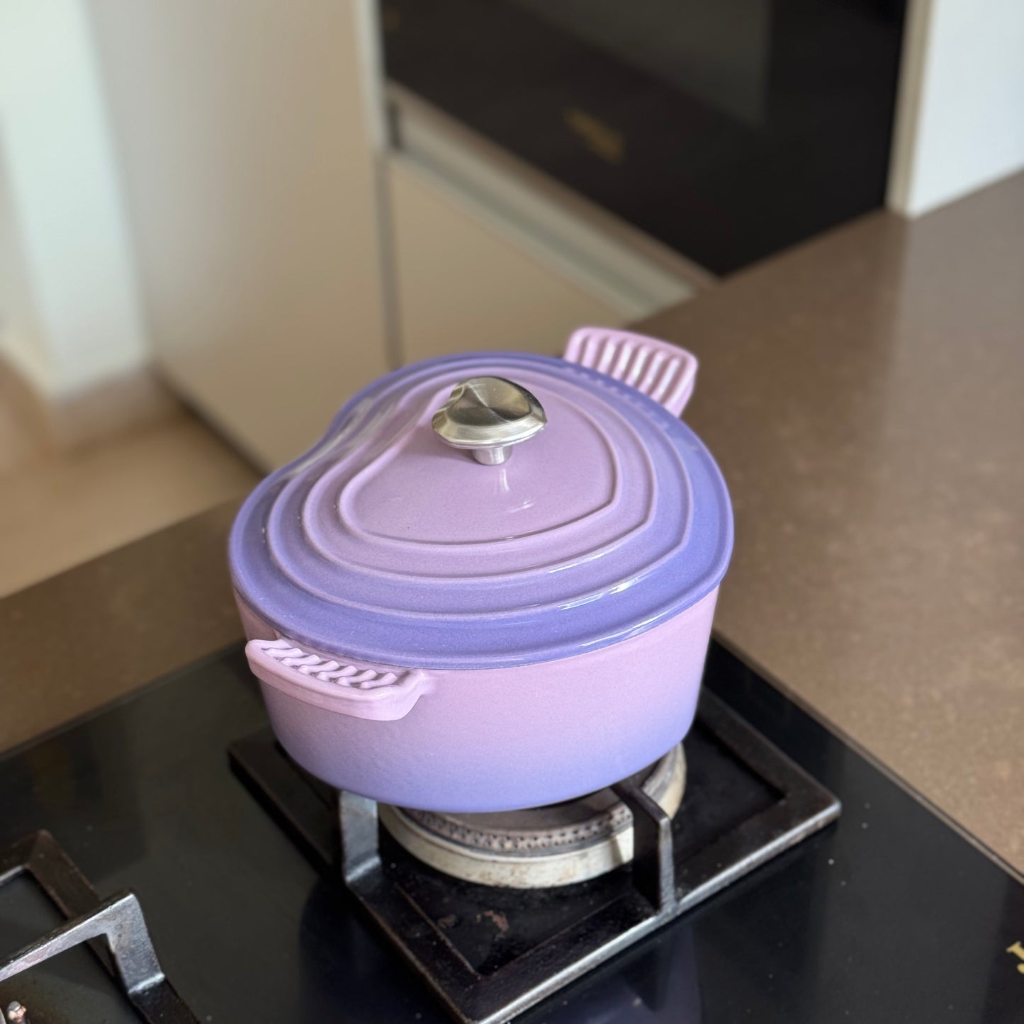 Heart-Shaped Pink Enamel Cast Iron Dutch Oven with Lid | Pink and Purple