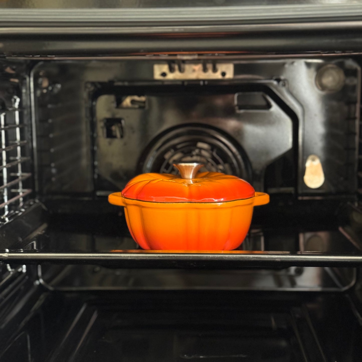 Pumpkin-Shaped Cast Iron Dutch Oven with Lid | Enamel-Coated Casserole Pot