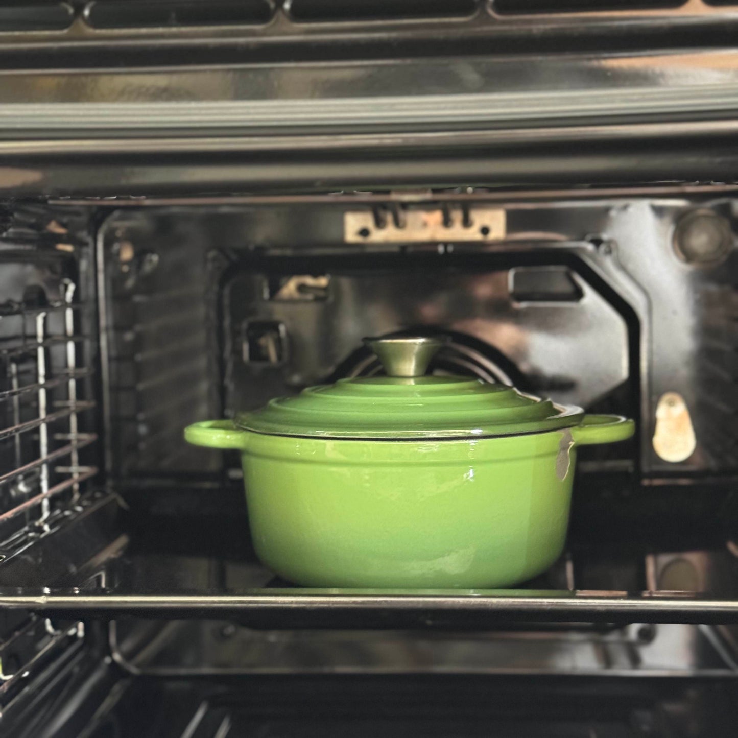 Circular Enamel Cast Iron Dutch Oven with Lid | Casserole Pot | Green and Dark Green