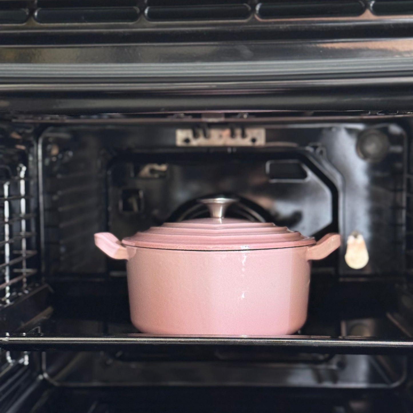 Heart-Shaped Pink Enamel Cast Iron Dutch Oven with Lid | Pink and Purple