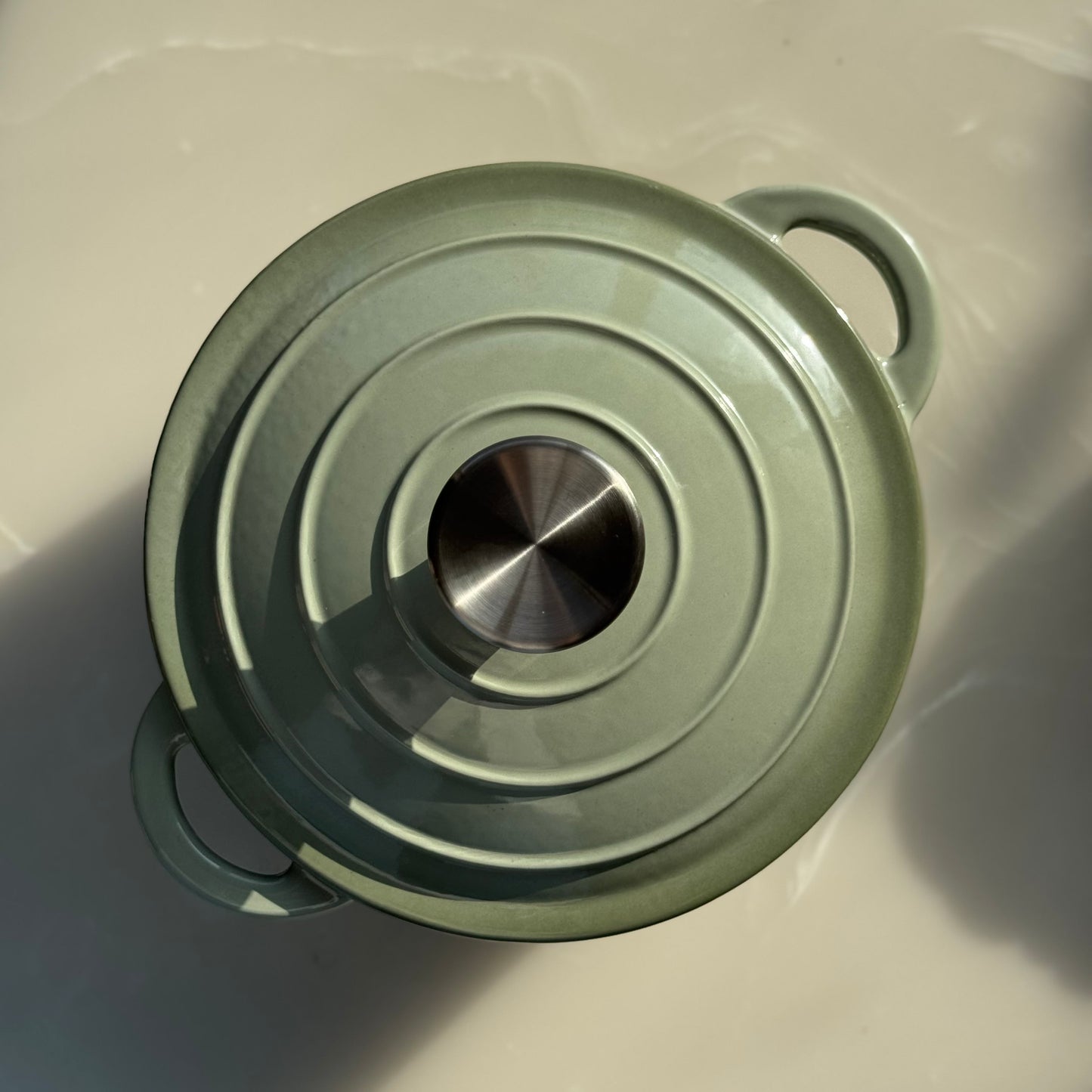 Circular Enamel Cast Iron Dutch Oven with Lid | Casserole Pot | Green and Dark Green
