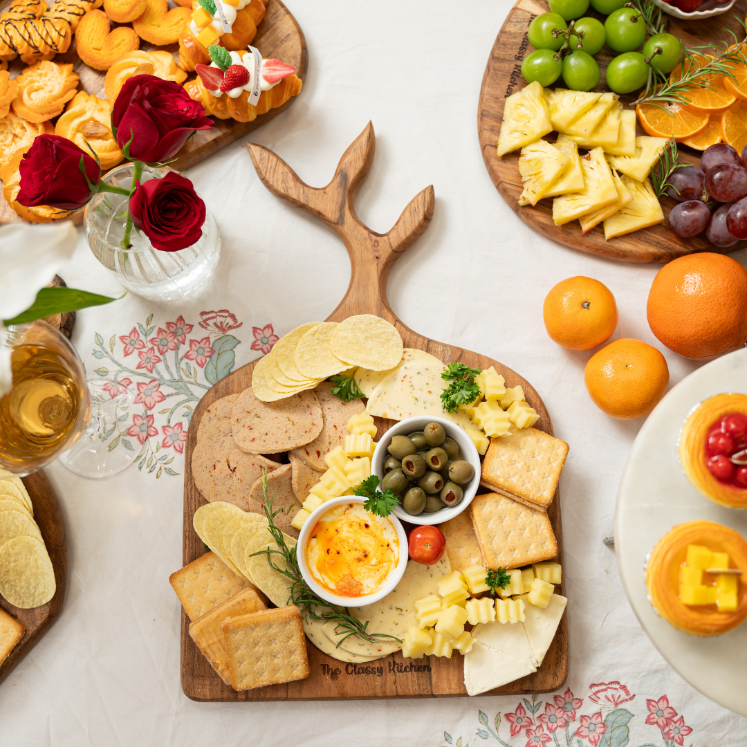 Chopping Board | Premium Acacia Wood Chopping and Serving Board with Beeswax Finish