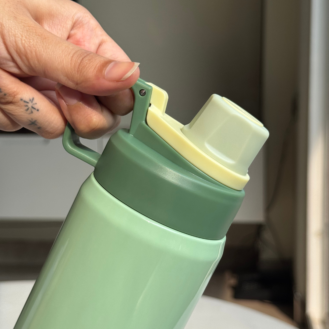 School Bottle | Vacuum Insulated 900ml Stainless Steel Bottle