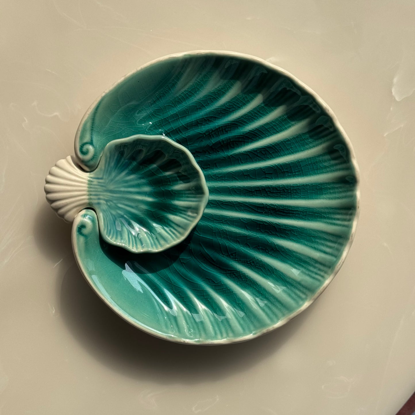 Sea-Inspired Pearl Oyster Chip & Dip Plate with Crackle Glaze