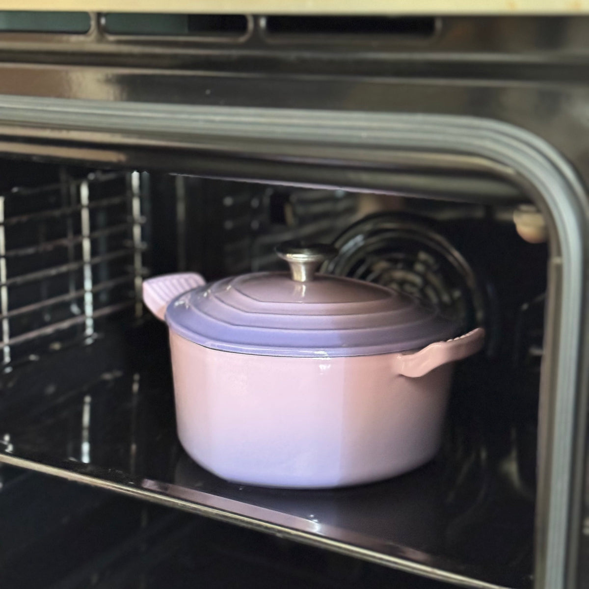 Heart-Shaped Enamel Cast Iron Dutch Oven with Lid | Pink and Purple