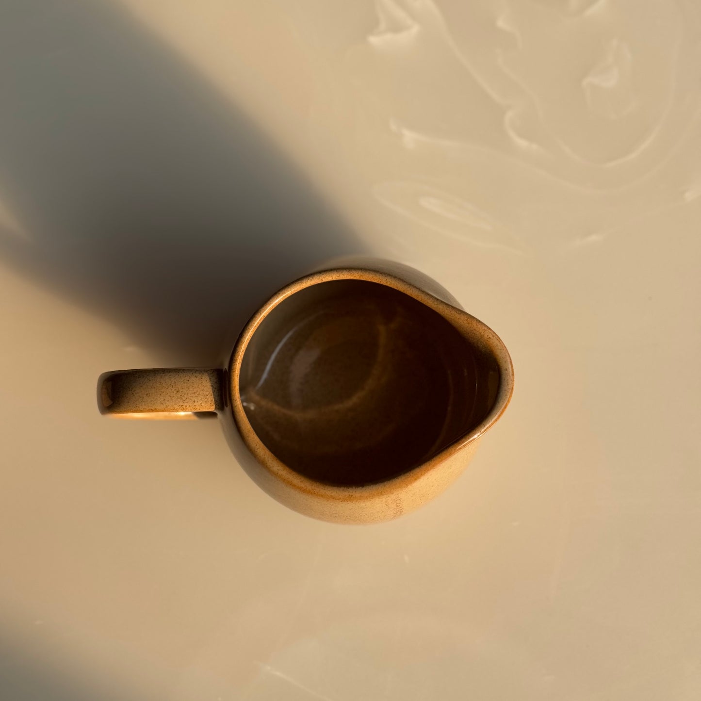 Ribbed Base Ceramic Milk Pot