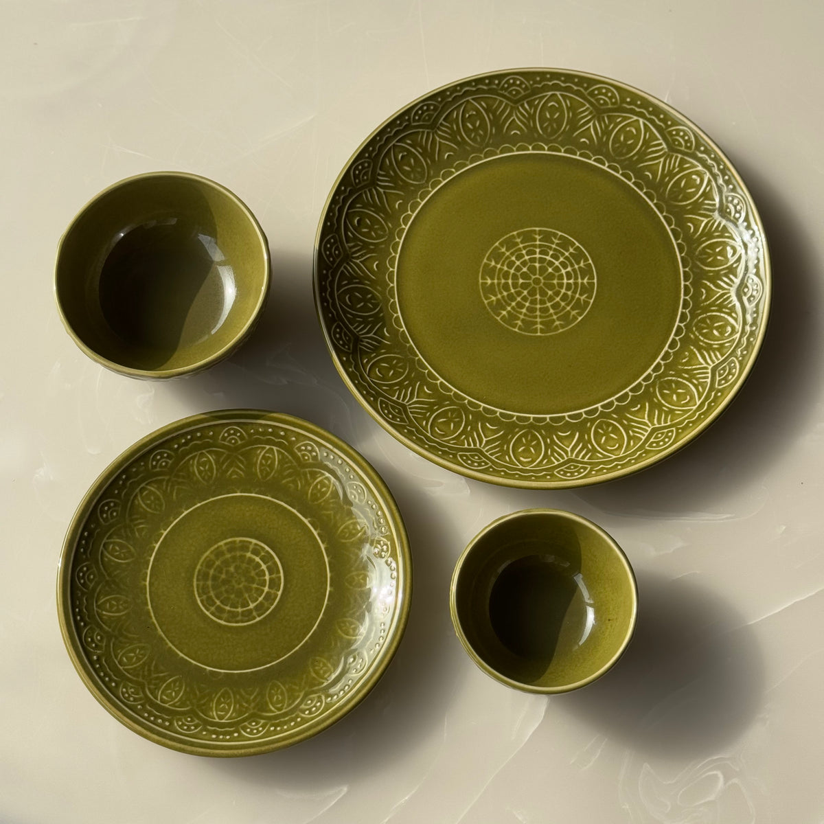 Green Embossed Ceramic Dining Set with Plates & Bowls